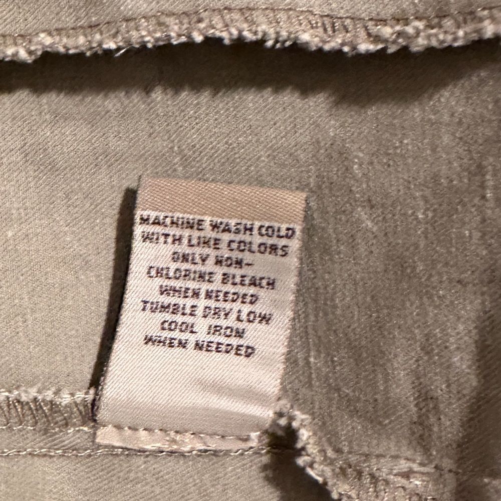 Rough Hewn women’s jacket. - Picture 5 of 6
